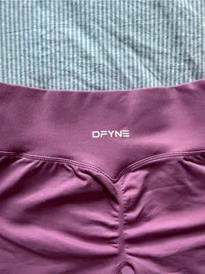 LANYI Women's Mid-Rise Rose Bike Shorts thumbnail 3