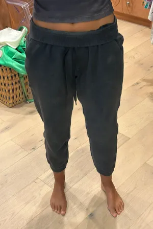 Joggers thumbnail 1