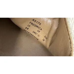 COACH Driving Loafers Fredrica Pebbled Leather Ivory Flats Slip On Womens 8B thumbnail 7