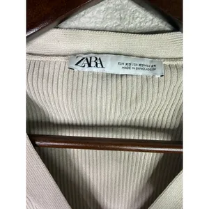 Zara Cropped V Neck Long Sleeve Fitted Ribbed Knit Button Down Sweater XS Beige thumbnail 7