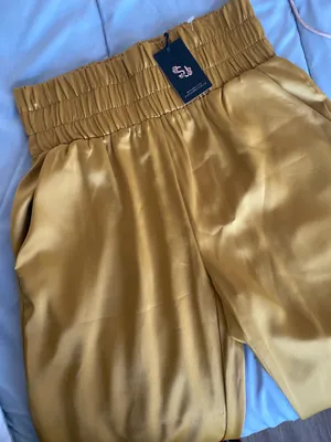 Sincerly Jules Women’s Size M Gold Satin High Waisted Wide Leg Pants NWT thumbnail 7