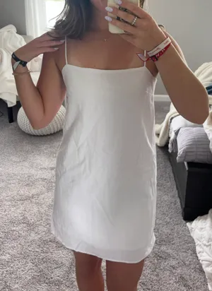 H&M White Dress thumbnail 2