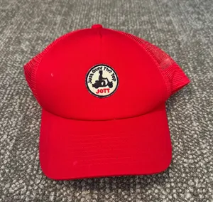 Red baseball hat thumbnail 1