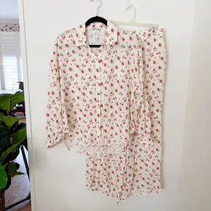 Dippin Daisy's Olivia Top and Pajama Pant Set Sz M thumbnail 2