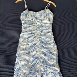 SheIn Blue and White Floral Maxi Dress thumbnail 7