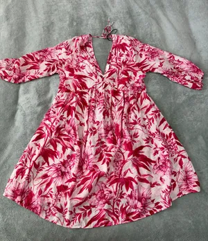 V-neck Dress thumbnail 2