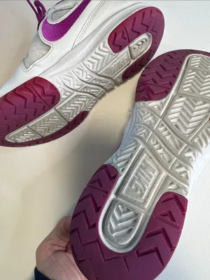 Nike Women’s White and Purple Air Vapor Ace Sneakers thumbnail 8