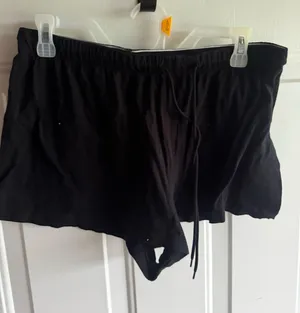Victoria's Secret shorts thumbnail 1
