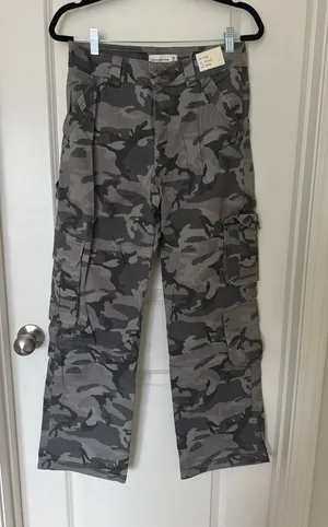 Abercrombie Camo cargo thumbnail 1