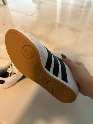 NWOT ADIDAS TOKYOS thumbnail 4