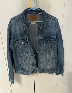 Levi's light blue denim jacket with brown leather patch thumbnail 1