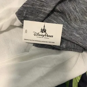 Disney Parks Raglan Shirt Womens Small White NWT Walt Disney World 3/4 Sleeve thumbnail 5