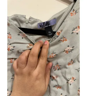 Vylette NWOT Women’s Empire Flutter Sleeve Floral Midi Dress Size XL Green thumbnail 7