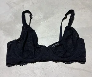 Aerie day to play Black Lace Unlined plunge bra 34D thumbnail 1