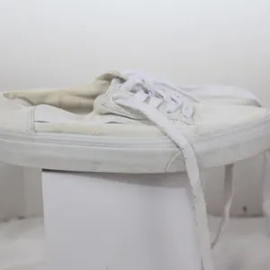 VANS thumbnail 6
