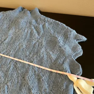 AnnieWear Los Angeles Blue‎ Pointelle Knit Poncho Scalloped Side Tie Sweater L thumbnail 7