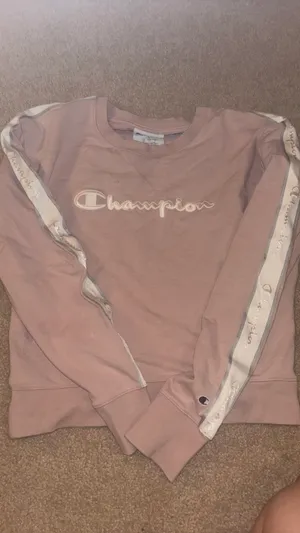 Champion Crewneck thumbnail 1