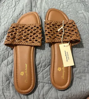 Tommy Bahama Sandals  thumbnail 1