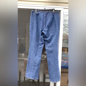 Ladies DKNY high rise jeans 🌷 thumbnail 3