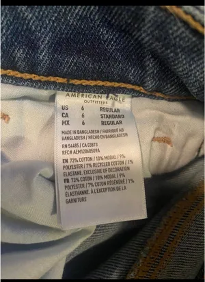 American Eagle jeans, size 6! thumbnail 2