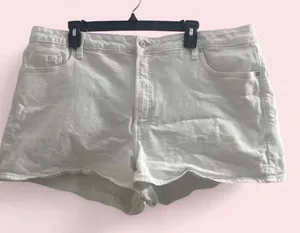 Old Navy Shorts Denim High-Rise thumbnail 1