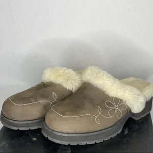 UGG‎ 5464 Blossom Mules thumbnail 3