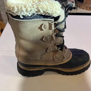 Sorel winter boots wool lining women’s size 6 thumbnail 5