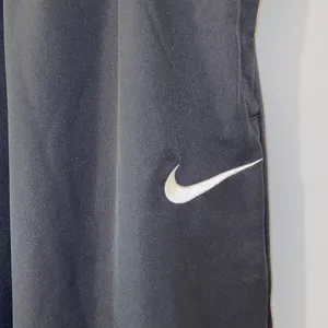 NWT!! Nike Dry Lightweight Wind Resistant Training Pants Size Small thumbnail 6