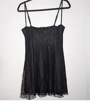 NWT WeWoreWhat Black Lace Mini Dress Sz 10 thumbnail 7