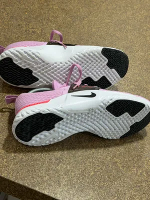 Woman Nike  thumbnail 6