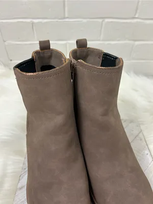 Naturalizer Madalynn Gore Water Repellent Bootie Size 9.5 thumbnail 4