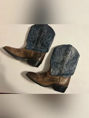 Women's Two-Tone Brown & Blue Western Heeled Boots thumbnail 2