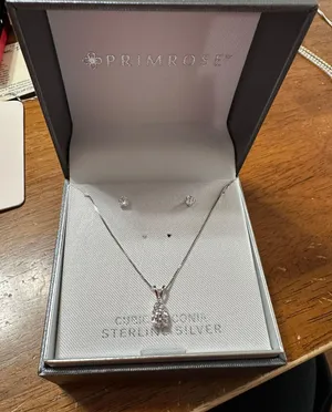 Primrose Neclace thumbnail 1