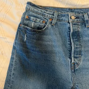 Levi's RIBCAGE STRAIGHT ANKLE WOMEN'S JEANS Samba Done - Light Wash size 29 thumbnail 5