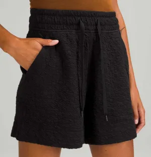 Lululemon Rippled Super-High-Rise Short 5" Black Size 0 thumbnail 1