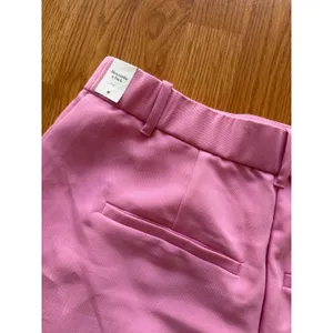 Abercrombie Tailored Sloane Short Ultra High Rise Size Medium thumbnail 5