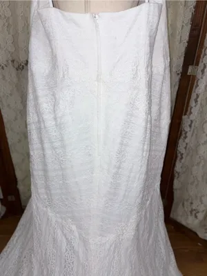 Gorgeous New Galina by David’s Bridal Crochet Lace Slip Wedding Gown thumbnail 10