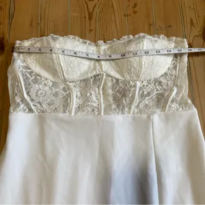 NWOT Lulus Exquisitely Sultry White Lace Strapless Bustier Midi Dress thumbnail 9