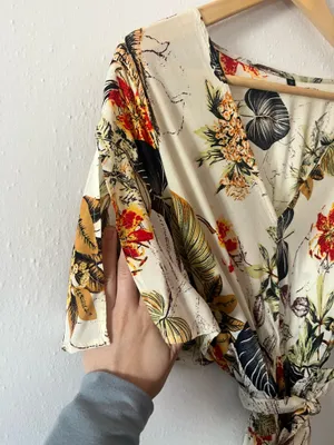Boho Flower Dress size Medium Multiple thumbnail 3