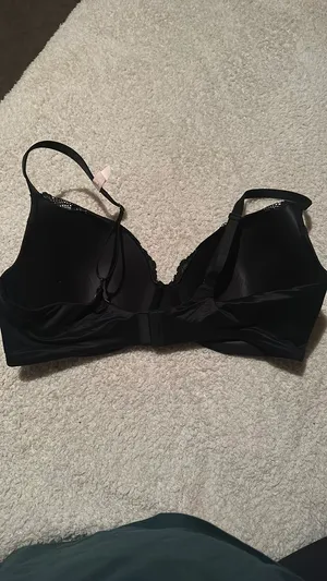 Victoria's Secret Lace Black Bra thumbnail 3