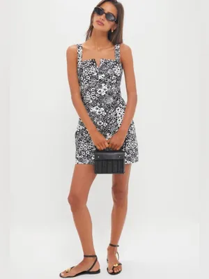 Tuckernuck Hyacinth House Black & White Denim Floral Gaia Mini Dress Large thumbnail 2