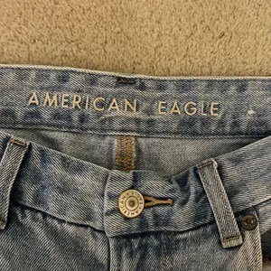 American Eagle curvy mom jeans thumbnail 3
