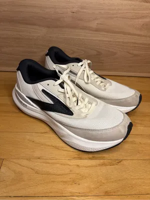 Brooks Adrenaline GTS 24 Women's Sneakers - Size 8.5 thumbnail 2
