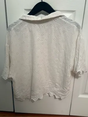 Abercrombie & Fitch Short Sleeve Scallop Hem Eyelet Button Down in White thumbnail 3