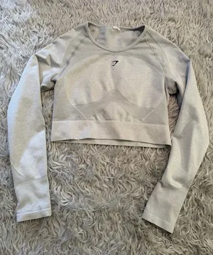 Gymshark Long Sleeve Crop Top thumbnail 1