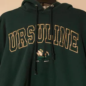 Unisex Men’s women’s Ursuline fighting Irish Green Hoodie sweatshirt XL thumbnail 2