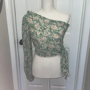 Lulu’s Grow Toward Love Green Floral Print Pleated One-Shoulder Top thumbnail 5