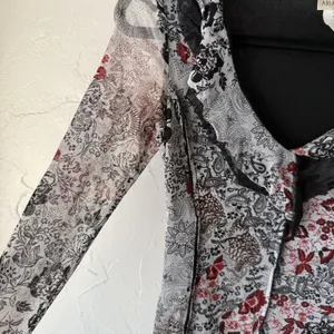 Arianne Top Y2k‎ Small Sheer Black Red Floral Lace Mesh Shirt Whimsigoth Fairy thumbnail 4