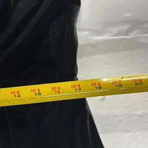 Lulu's Elegant Black Velvet One Shoulder Dress high slit XXL event party formal thumbnail 12