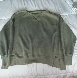 American Eagle Sweater thumbnail 1